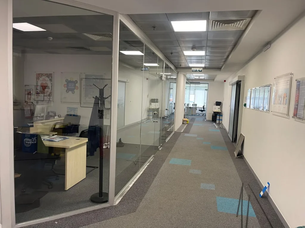 Alliance Healthcare Camlı Ofis Bölmeleri